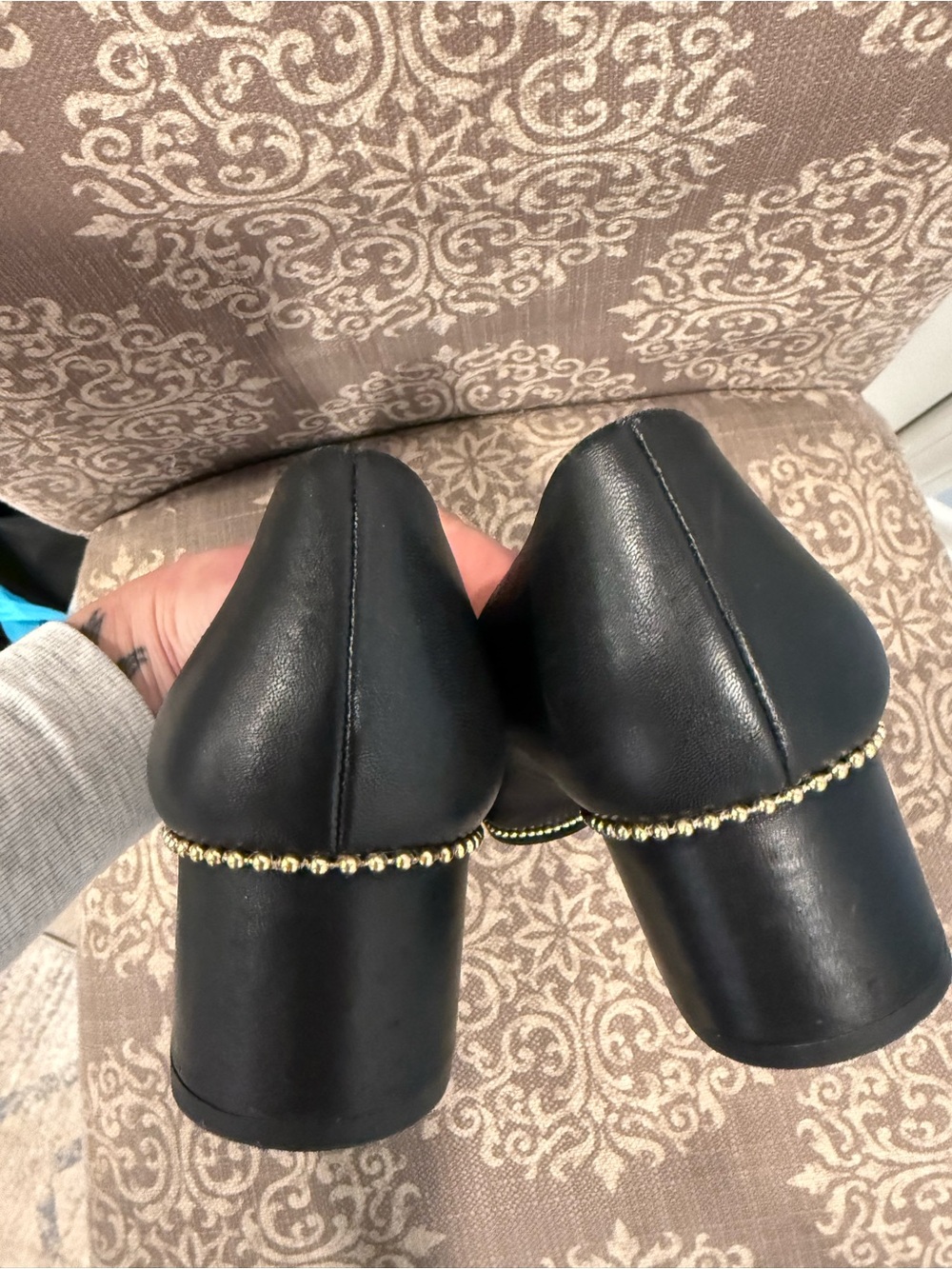 Coach Black Leather Pointed Toe Block Heel Pumps Gold Stud Trim Size 9 - Picture 5 of 10